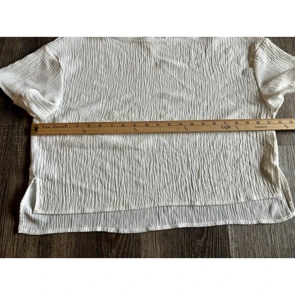 Petal & Pup Ittai White Casual Short Sleeve Shorts Set Medium NWOT $85 READ - Picture 10 of 16